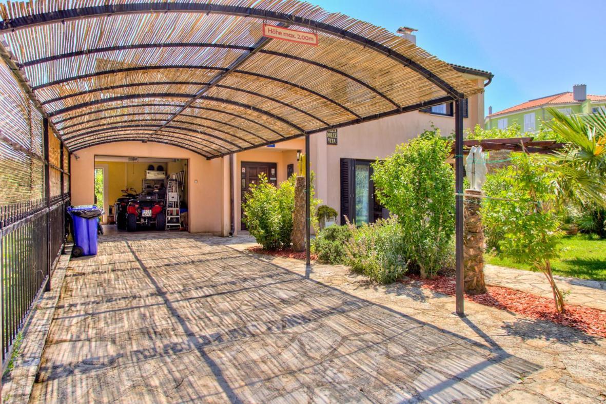Villa Dolce Vita **** Premantura Exteriör bild
