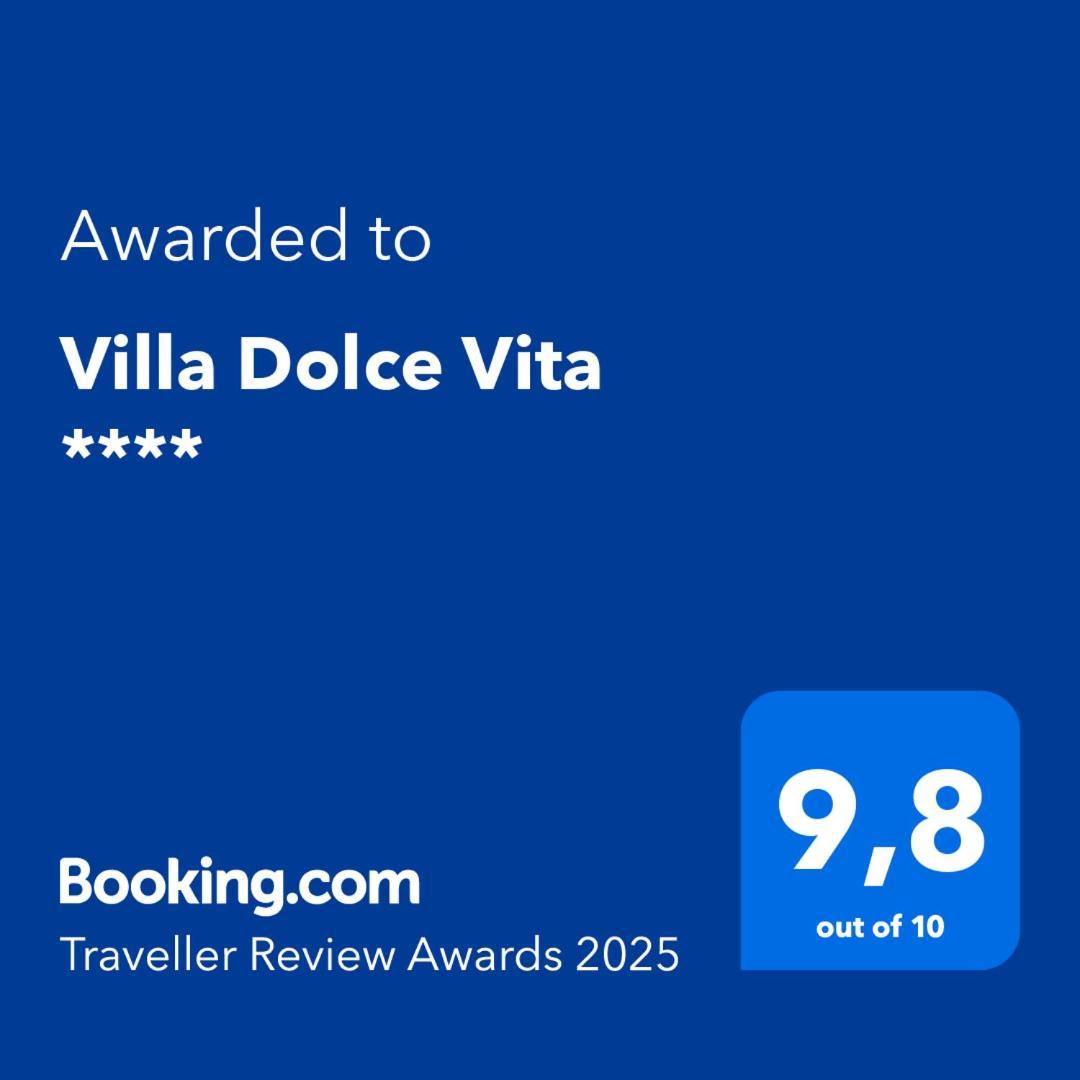 Villa Dolce Vita **** Premantura Exteriör bild